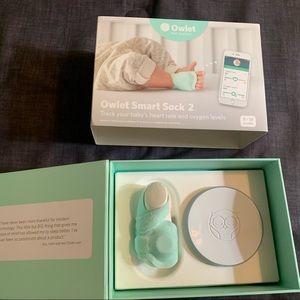 New Unused in box, Owlet smart sock 2 0-18 months.